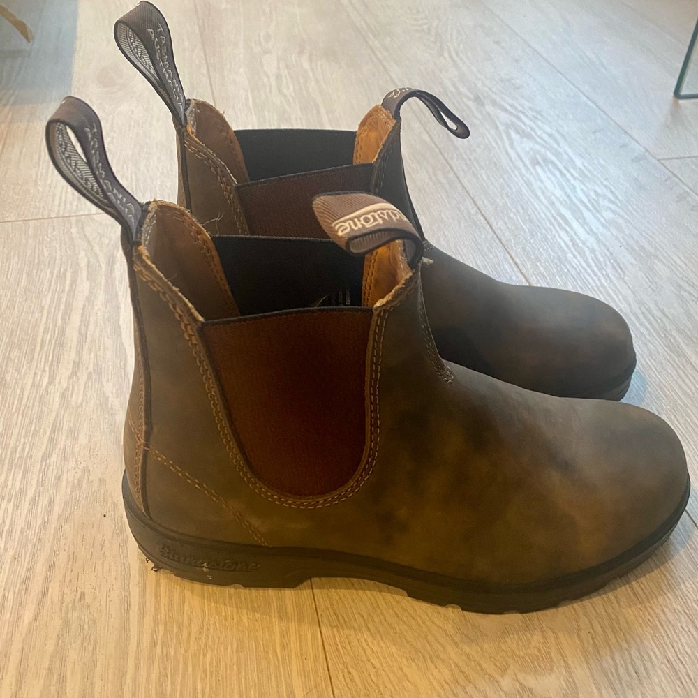 Rustic Blundstone 550